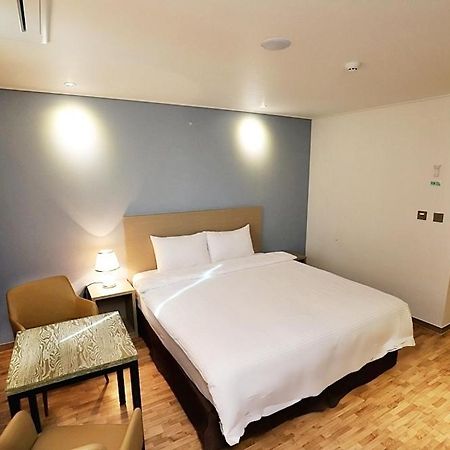 Sea Moon Tourist Hotel Inczhon Zewnętrze zdjęcie