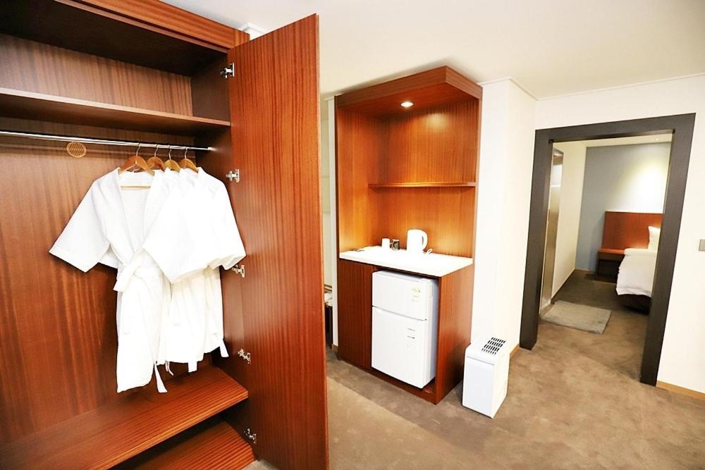 Sea Moon Tourist Hotel Inczhon Zewnętrze zdjęcie