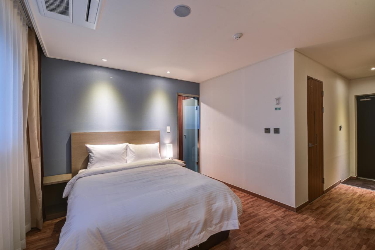 Sea Moon Tourist Hotel Inczhon Zewnętrze zdjęcie