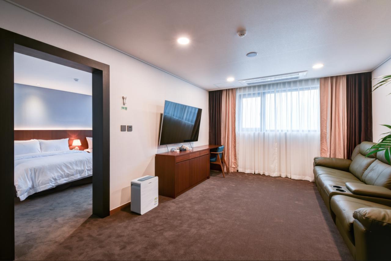 Sea Moon Tourist Hotel Inczhon Zewnętrze zdjęcie